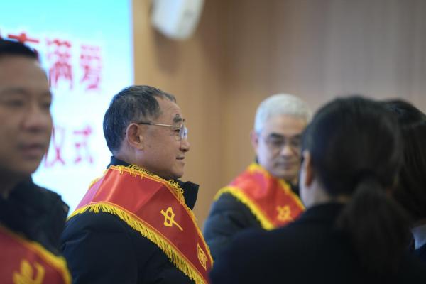 致敬中国好人张书保 合肥慧视眼科医院开展白内障手术公益活动