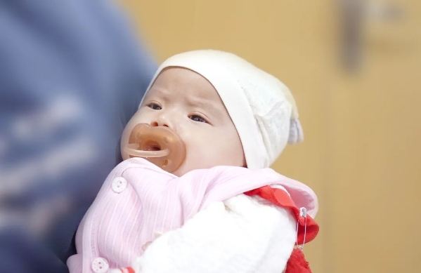 生殖医生刘建华：刘妈妈，生完宝宝第一时间就想与您分享喜讯！