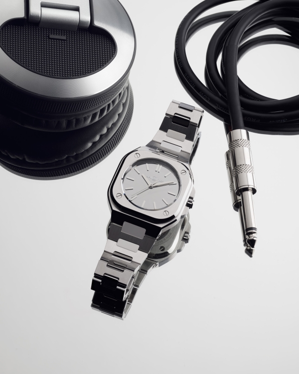 Bell &Ross 柏莱士推出新作BR-05 Grey Mirror Steel